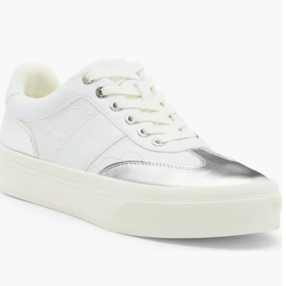 J/ Slides Metallic Trim Platform Sneaker 9.5 Women's